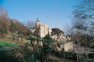 PRIEURE GRAVILLE.jpg